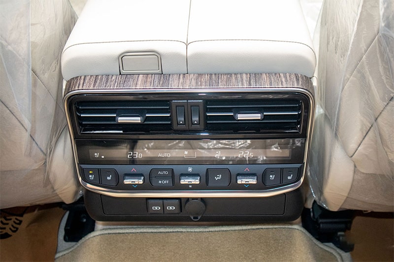 Đánh giá tiện nghi xe Toyota Land Cruiser 2022
